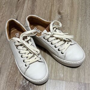 Born Mira White Sea Salt Leather Casual Sneakers size 6.5
